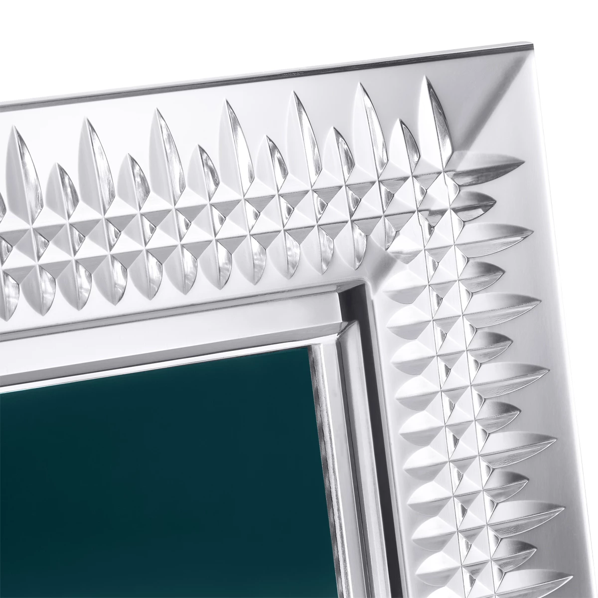 Waterford Crystal Waterford Lismore Diamond 5x7" Picture Frame 6 Waterford Crystal Waterford Lismore Diamond 5x7" Picture Frame - Image 6