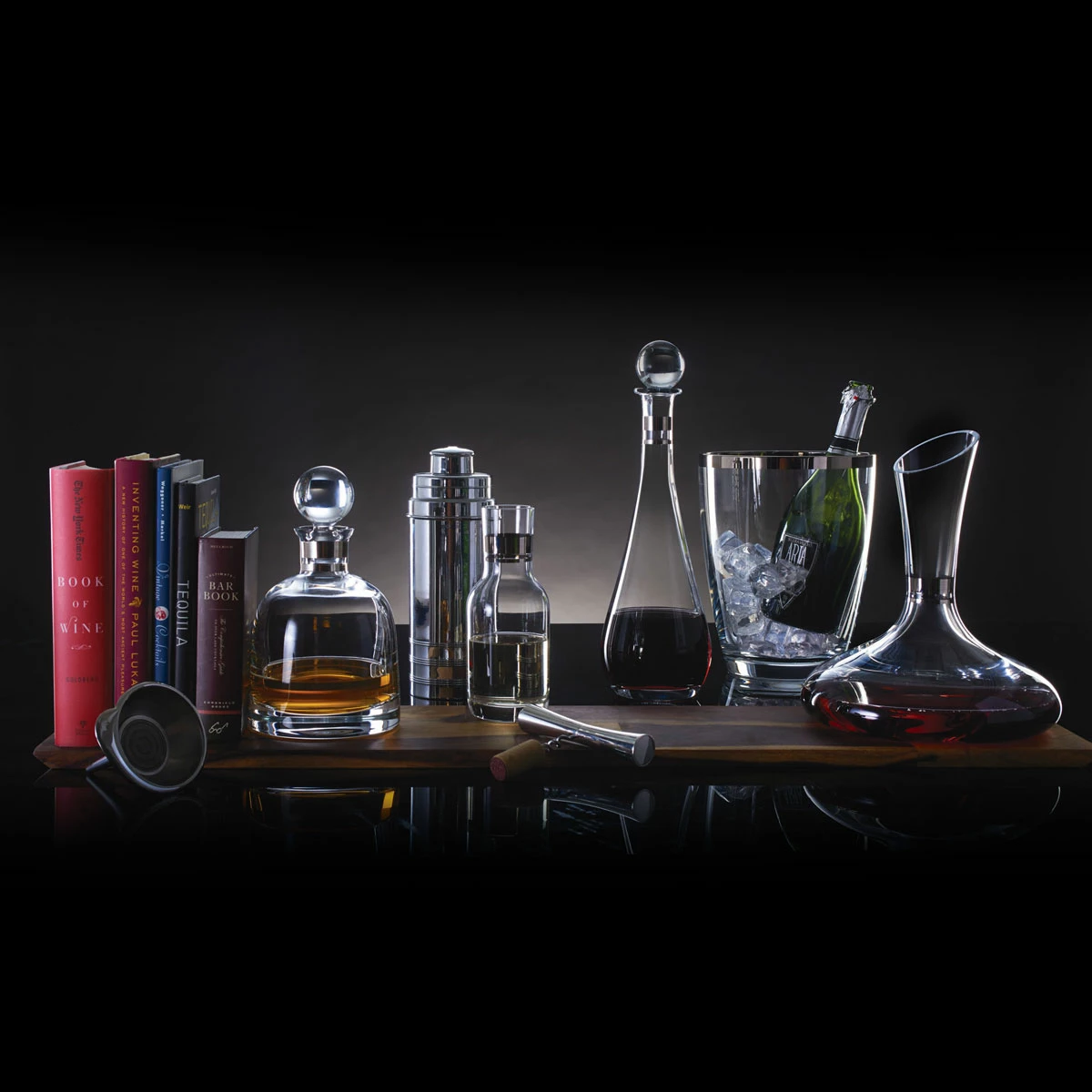 Waterford Crystal, Elegance Bordeaux Wine Glass, Pair 4 Waterford Crystal, Elegance Bordeaux Wine Glass, Pair - Image 4