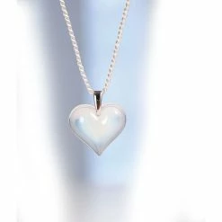 Lalique Amoureuse Beaucoup Heart Pendant, Opal -wine set shop 6653300 lqheartopa1200