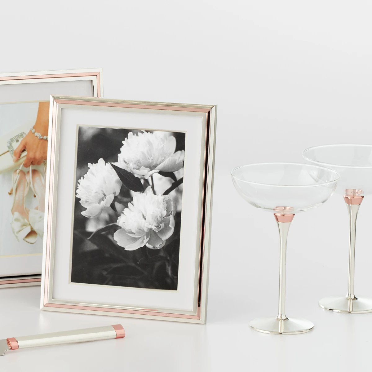 Kate Spade New York, Lenox Rosy Glow 5x7" Picture Frame 2 Kate Spade New York, Lenox Rosy Glow 5x7" Picture Frame - Image 2