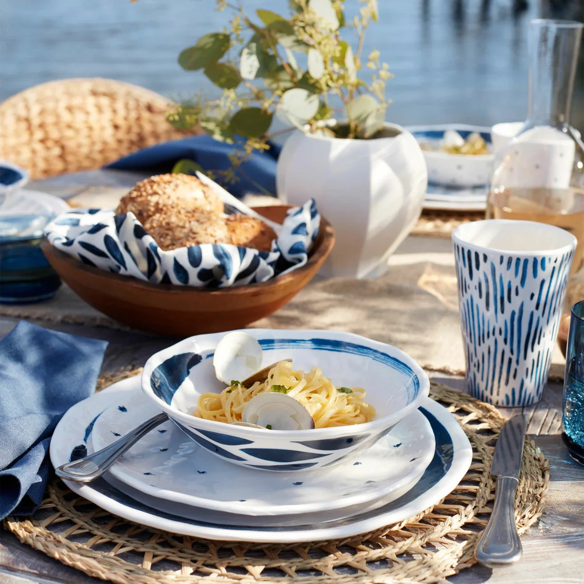 Lenox Blue Bay Melamine 16 Piece Dinner Set 2 Lenox Blue Bay Melamine 16 Piece Dinner Set - Image 2